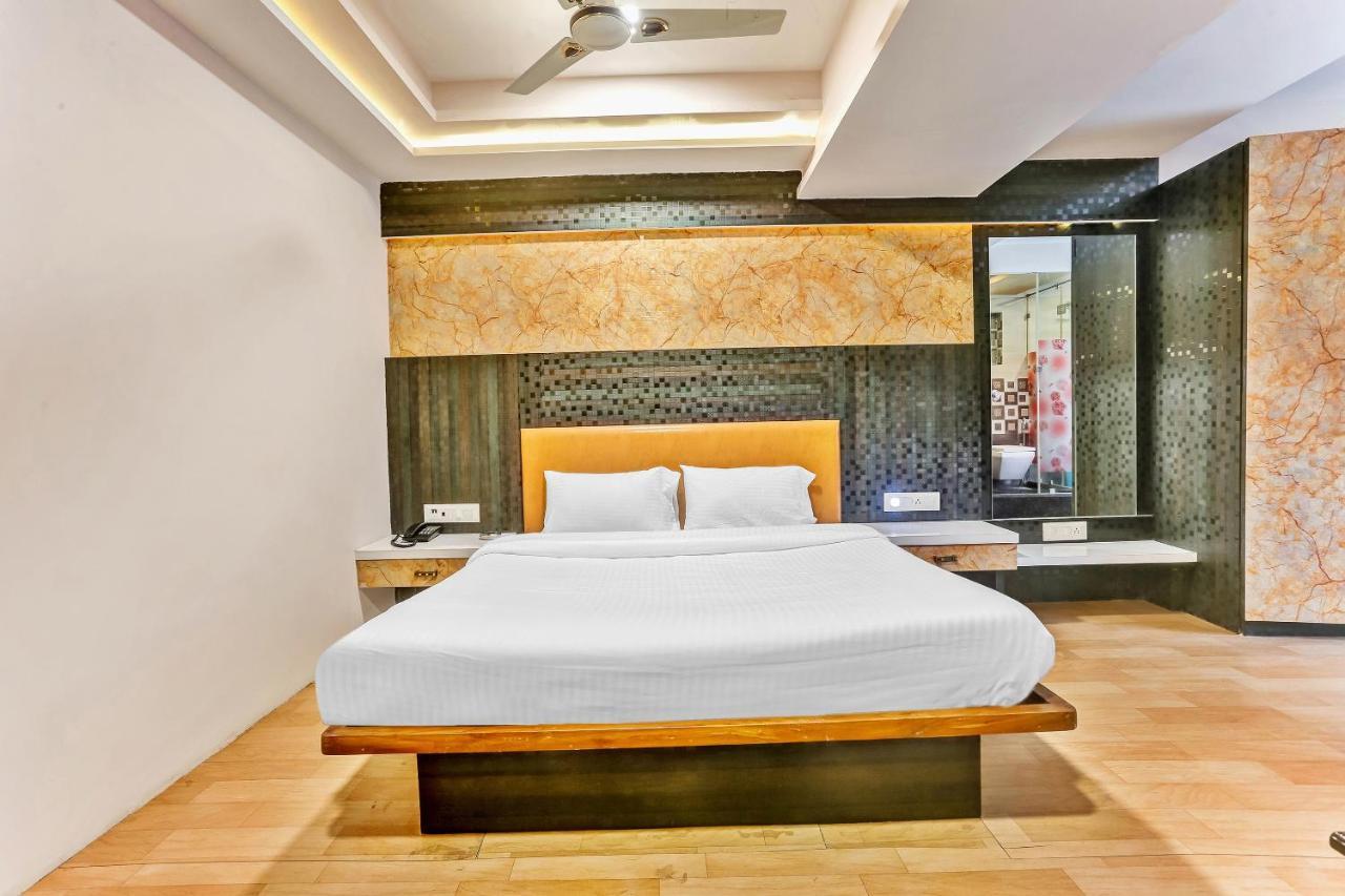 OYO 83396 Hotel Vinyasa Residency 3*