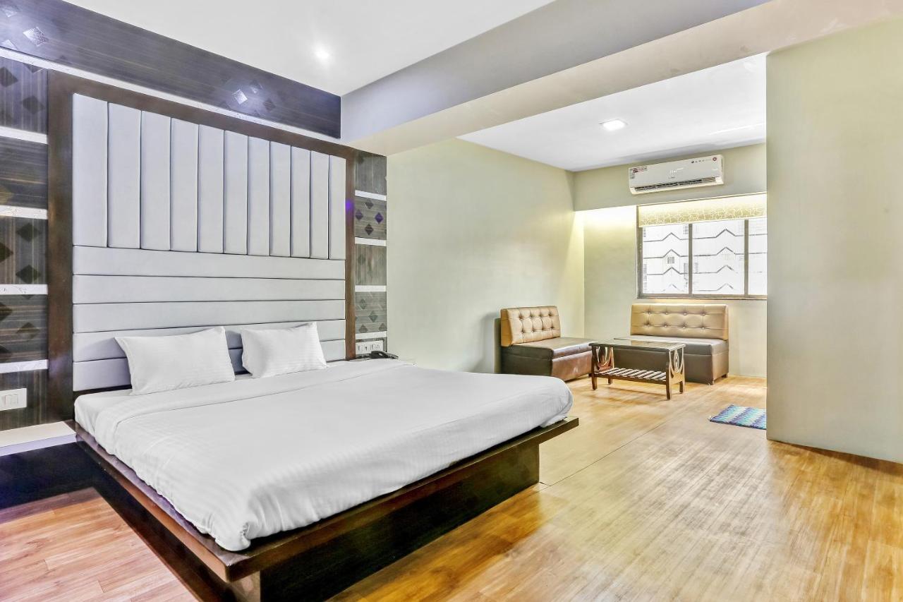 OYO 83396 Hotel Vinyasa Residency Hotel Bombay