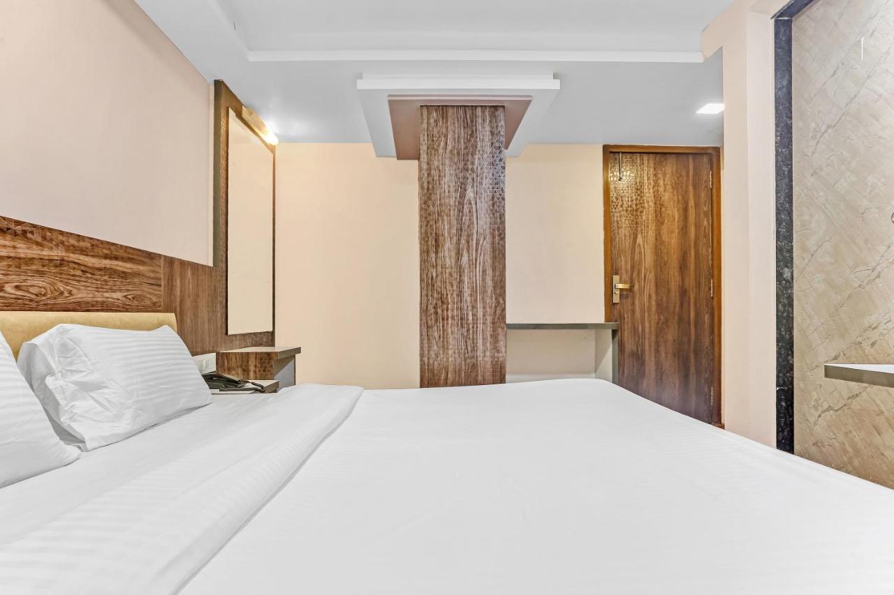 OYO 83396 Hotel Vinyasa Residency Hotel Bombay
