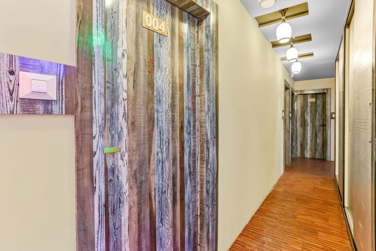 OYO 83396 Hotel Vinyasa Residency 3*